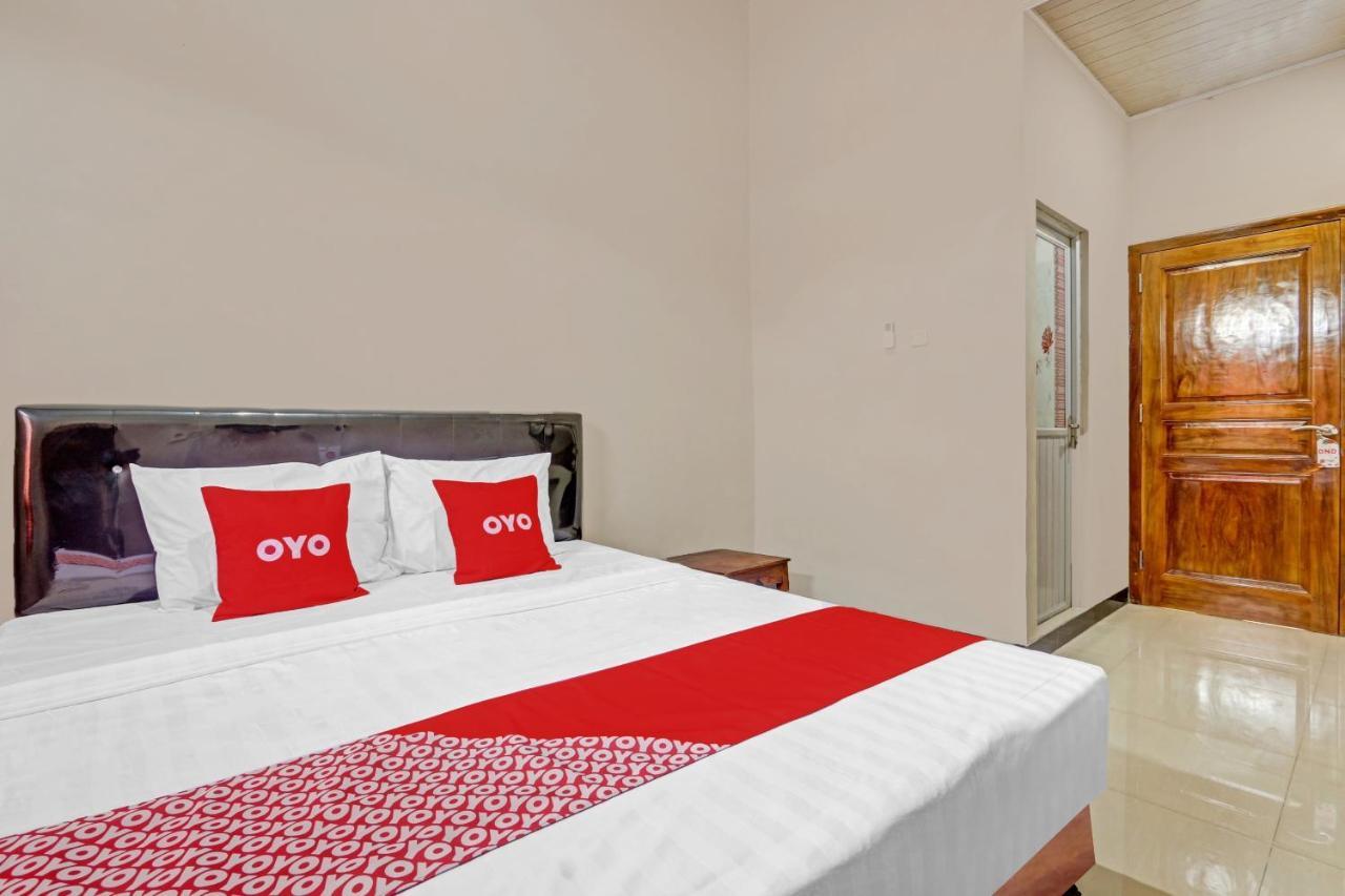 Oyo 90796 Hotel Mulya Indah Tambakmulya Εξωτερικό φωτογραφία